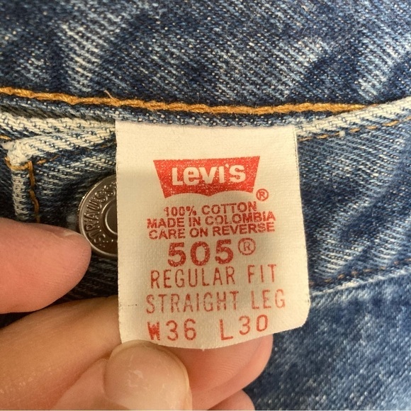 Vintage Levi’s 505 Jeans regular fit straight leg size 36 x 30 - Picture 4 of 10